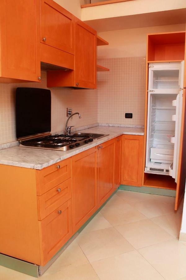 Appartamento Vicino Alla Spiaggia Calambrone Exterior foto